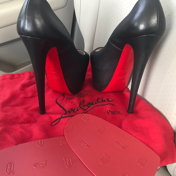 christian louboutin - Picture 1 of 6